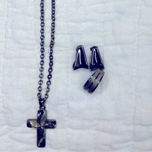Pewter gray cross necklace with matching earrings & ring (Vintage)